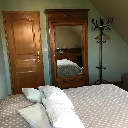 Le Logis Du Scardon ベッド・アンド・ブレックファスト サン・リキエ